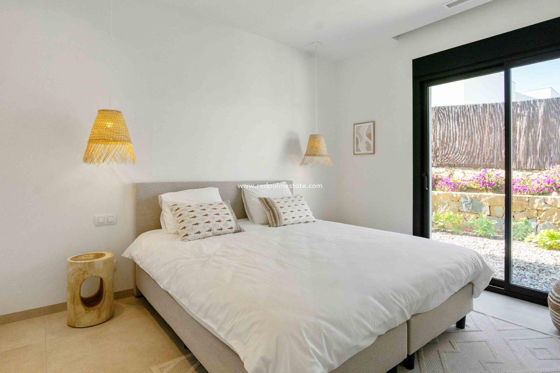 Återförsäljning - Villa -
Orihuela Costa - Las Colinas Golf