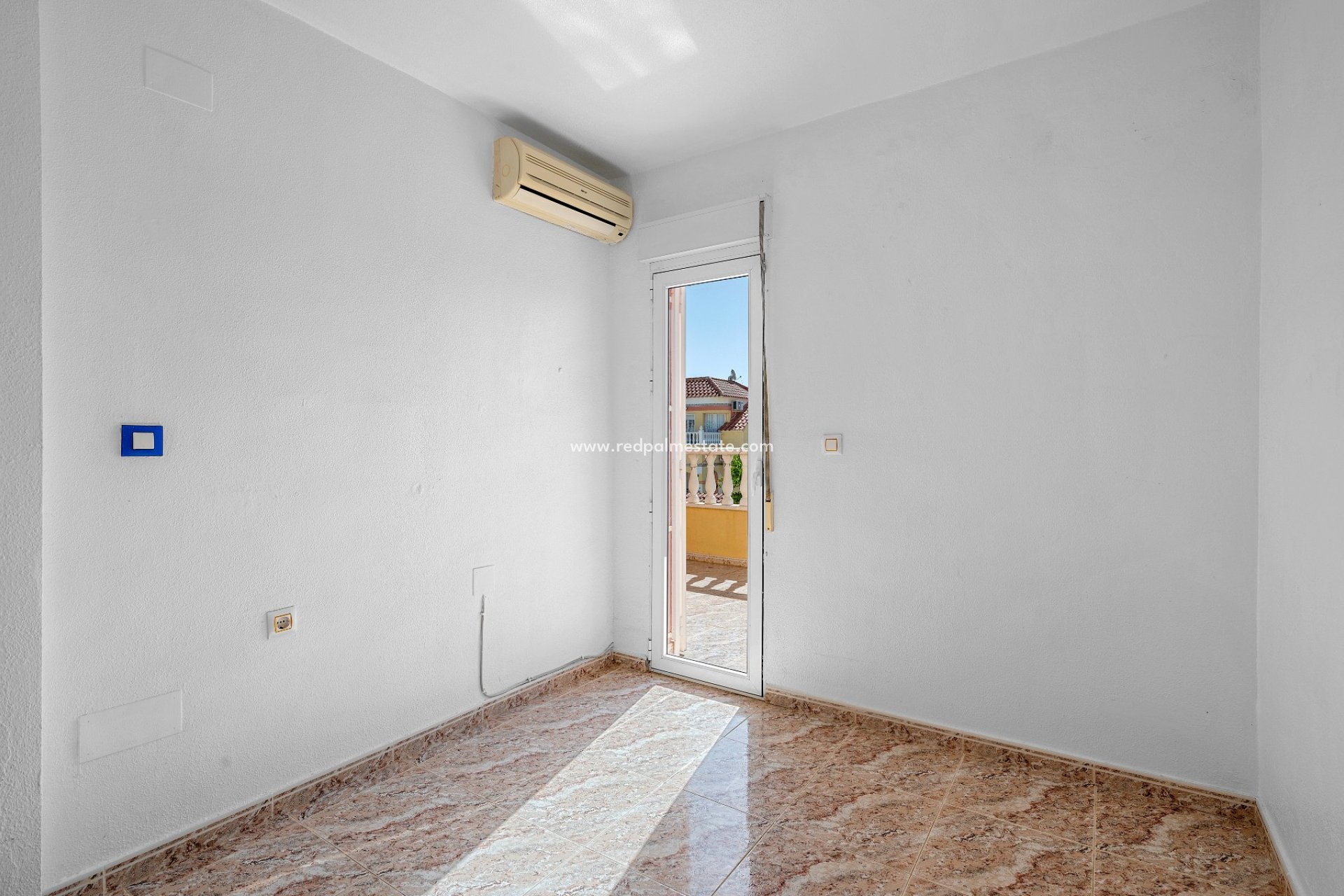 Återförsäljning - Villa -
Orihuela Costa - Las Filipinas