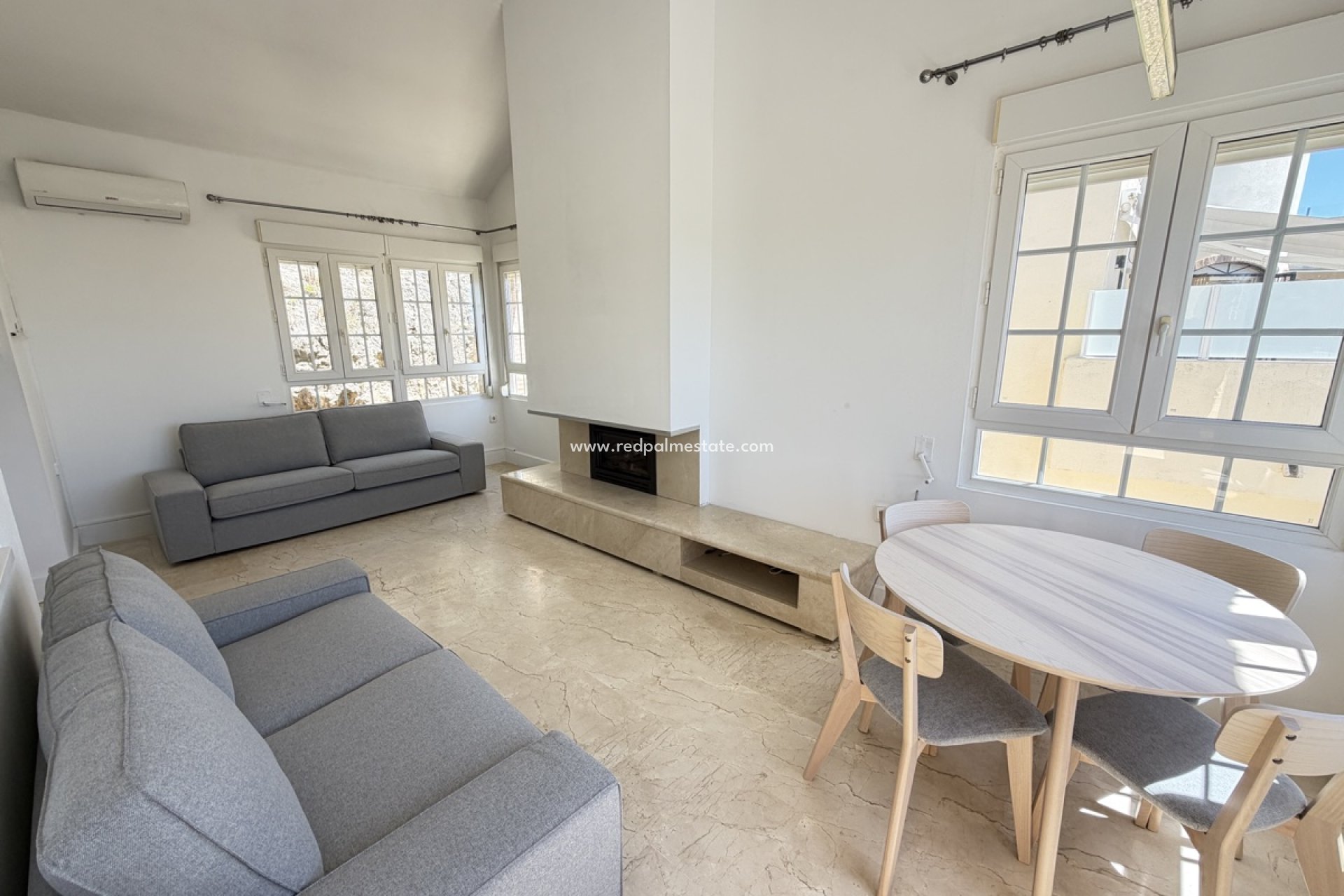 Återförsäljning - Villa -
Orihuela Costa - Las Ramblas Golf