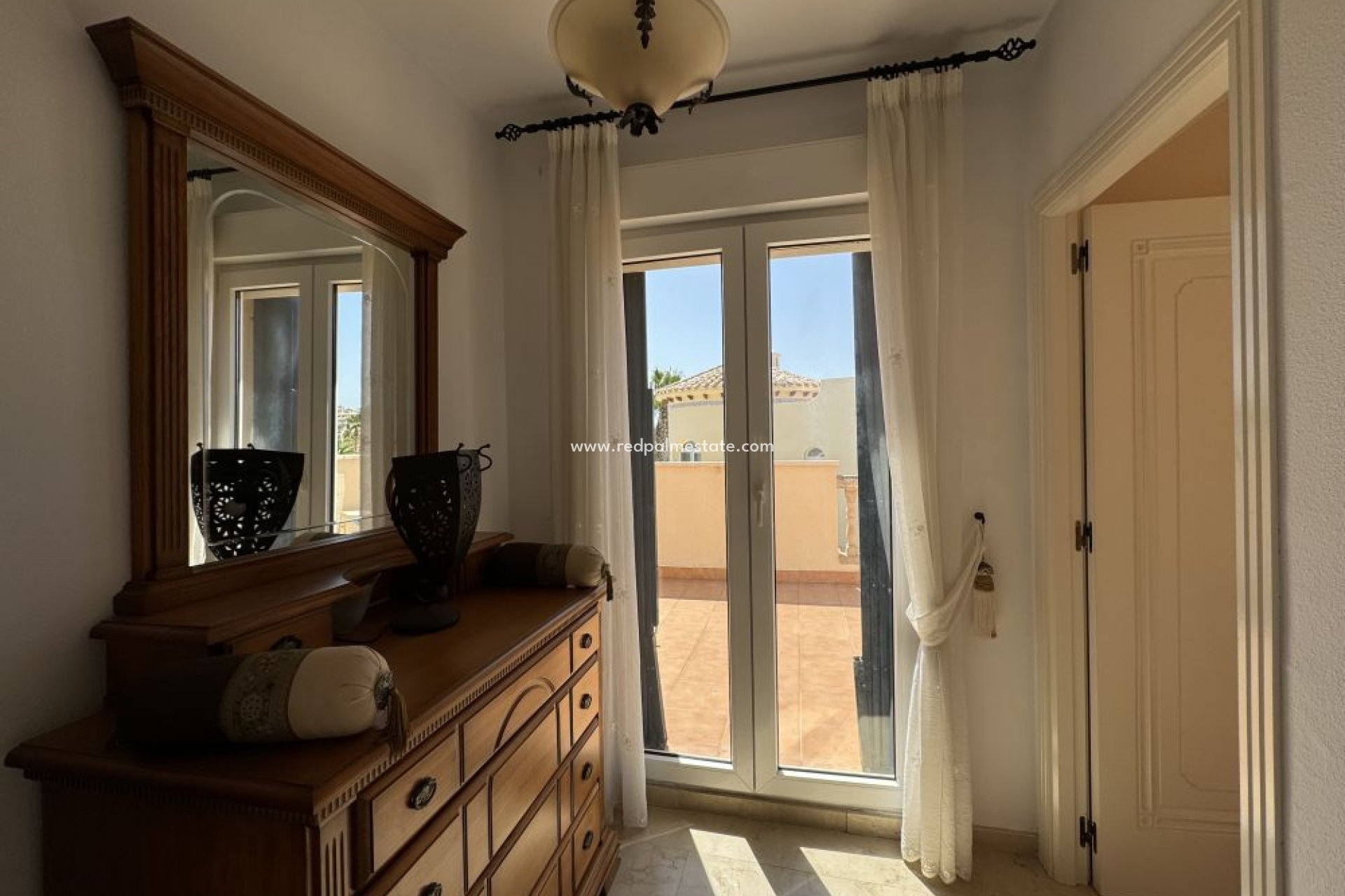 Återförsäljning - Villa -
Orihuela Costa - Las Ramblas