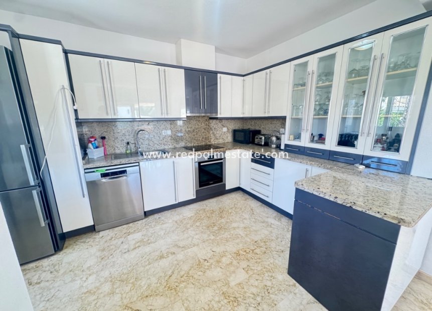 Återförsäljning - Villa -
Orihuela Costa - Las Ramblas