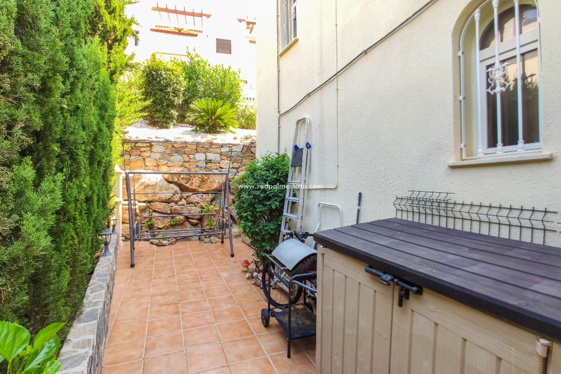 Återförsäljning - Villa -
Orihuela Costa - Las Ramblas