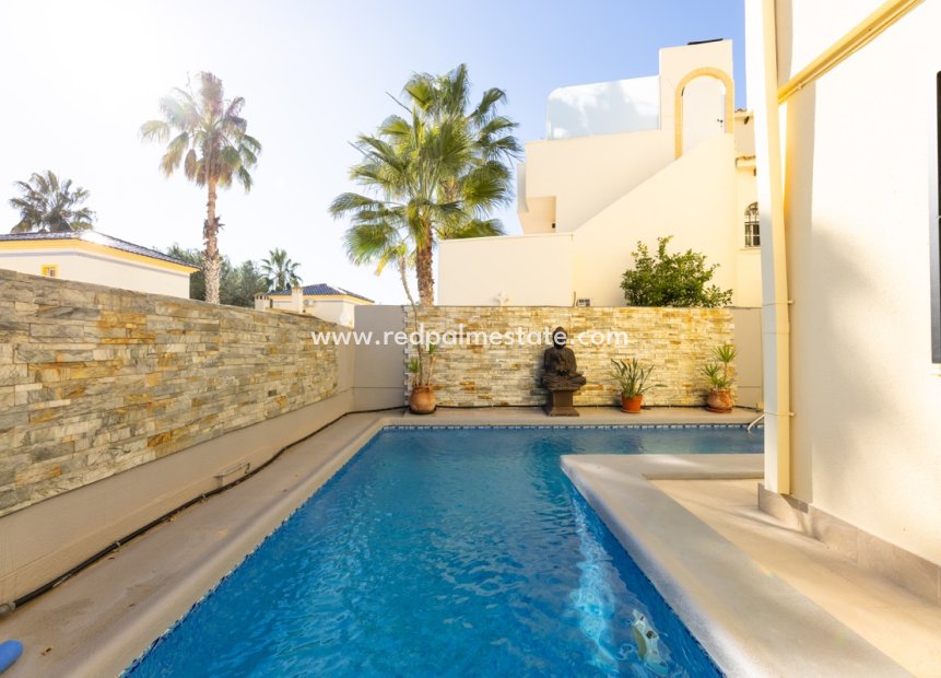 Återförsäljning - Villa -
Orihuela Costa - Las Ramblas