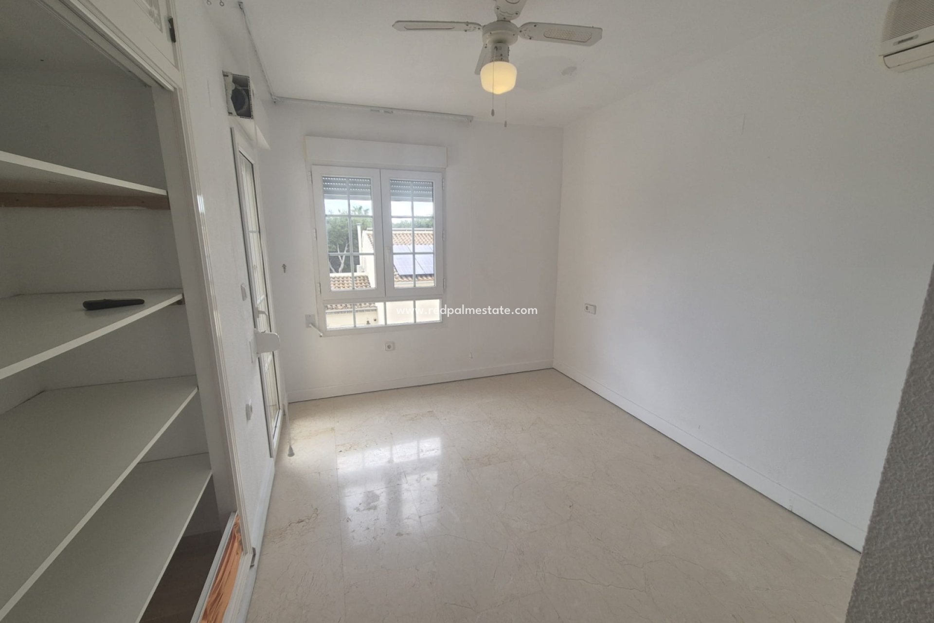 Återförsäljning - Villa -
Orihuela Costa - Las Ramblas