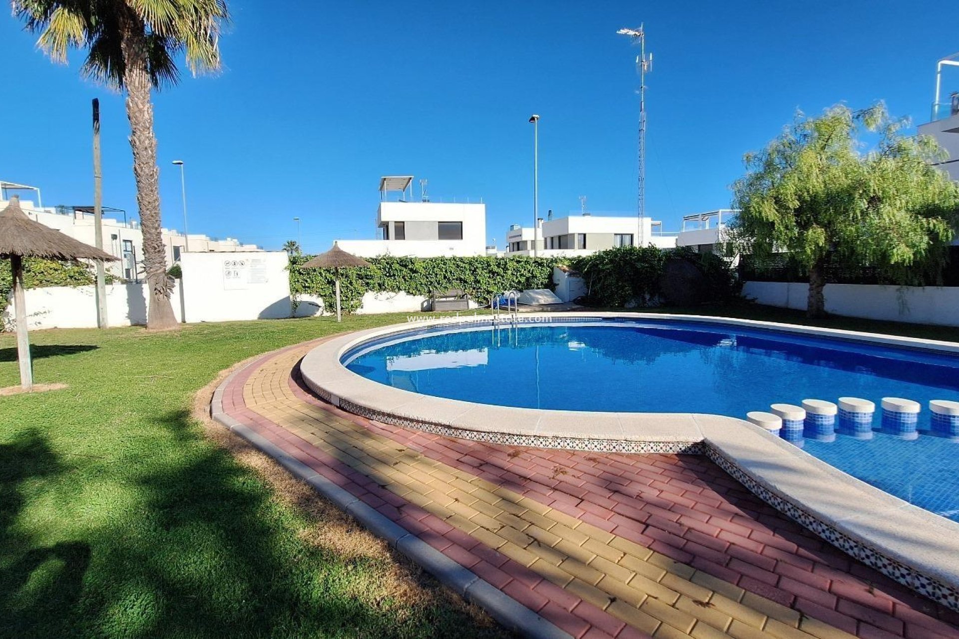 Återförsäljning - Villa -
Orihuela Costa - Lomas de Cabo Roig-Los Dolses