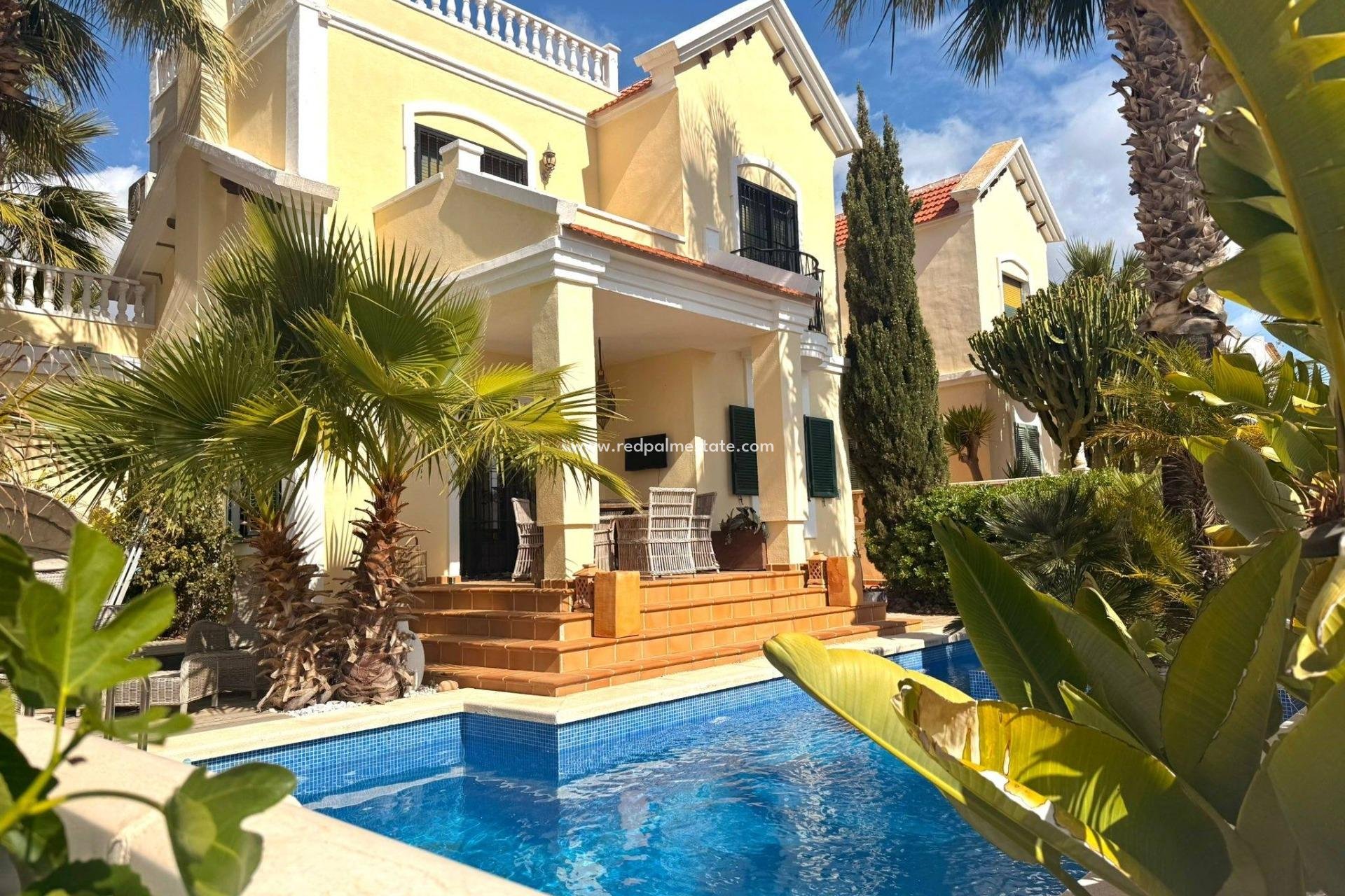 Återförsäljning - Villa -
Orihuela Costa - Lomas De Cabo Roig-los Dolses