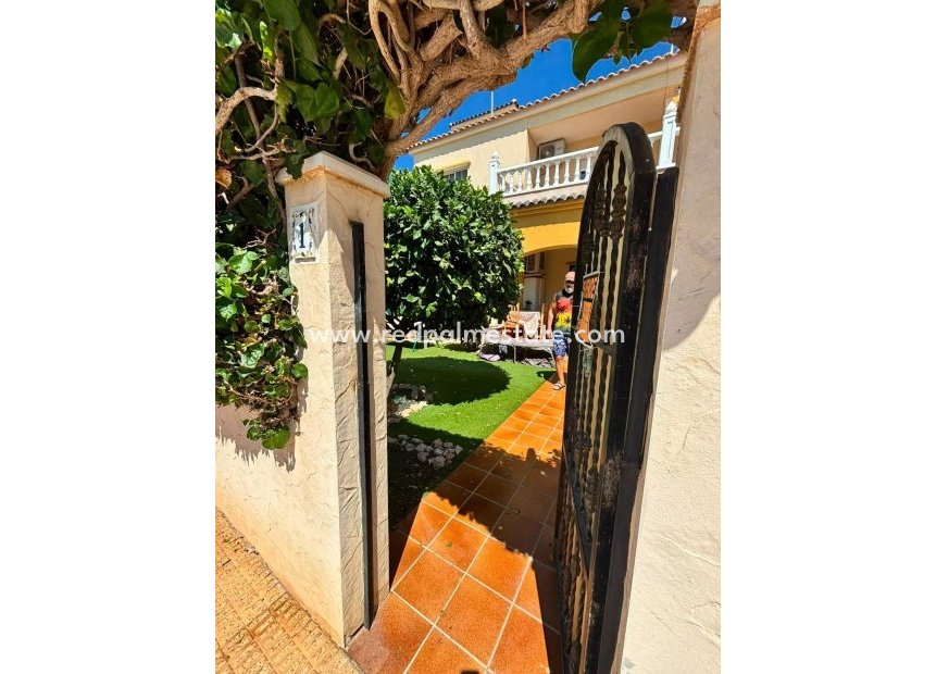 Återförsäljning - Villa -
Orihuela Costa - Lomas de Cabo Roig
