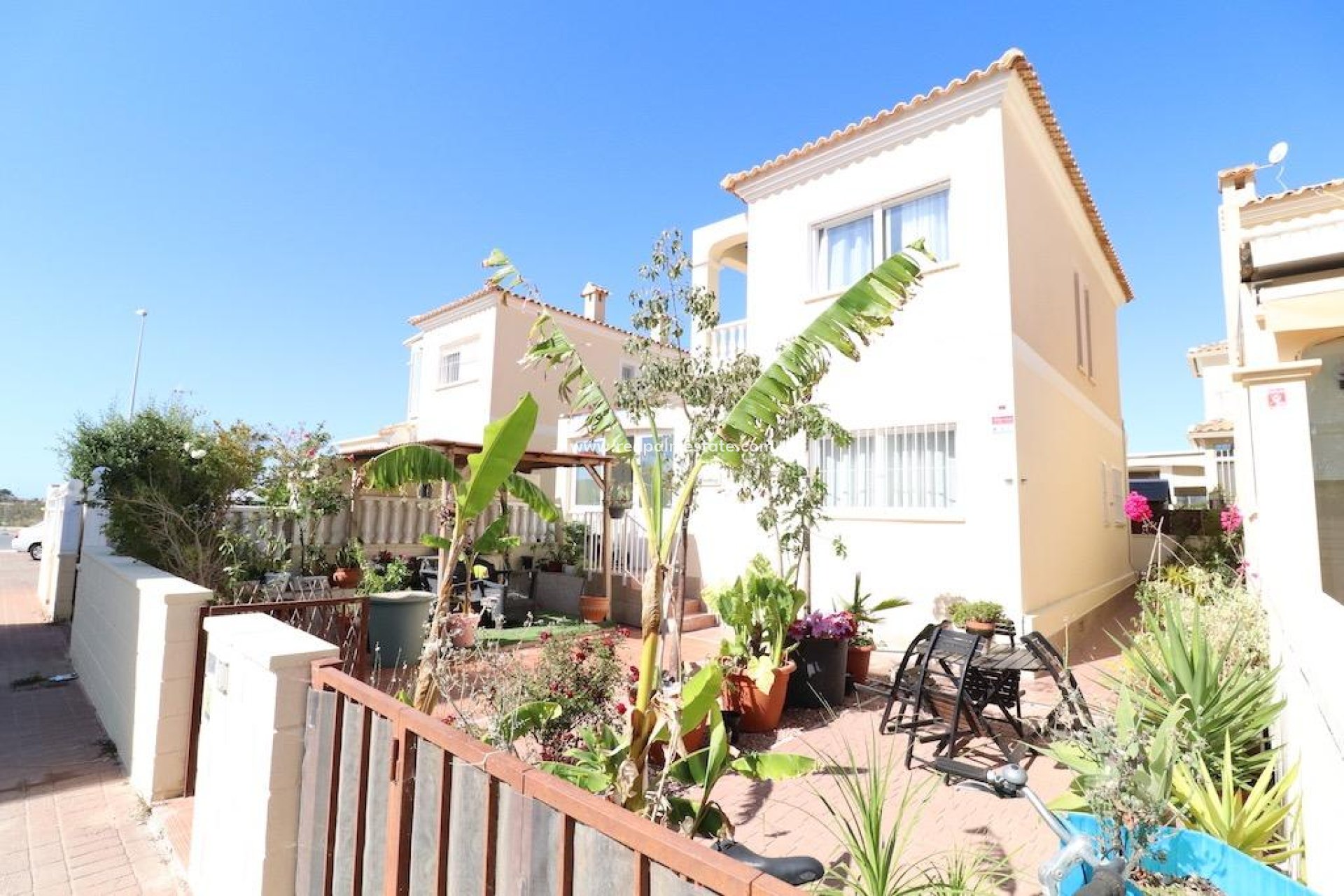 Återförsäljning - Villa -
Orihuela Costa - Lomas de Cabo Roig