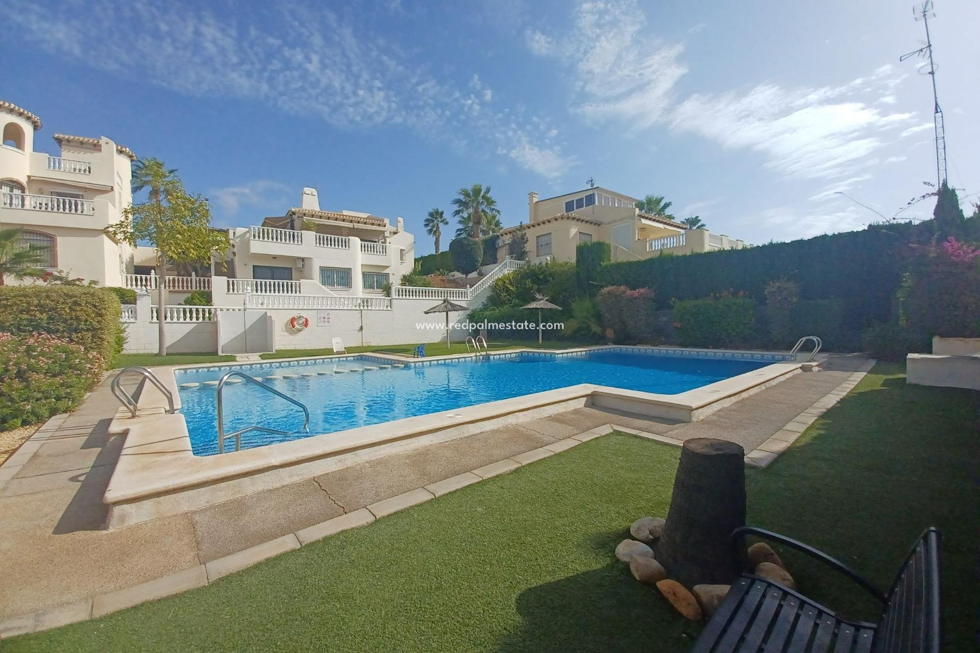 Återförsäljning - Villa -
Orihuela Costa - Lomas de Cabo Roig