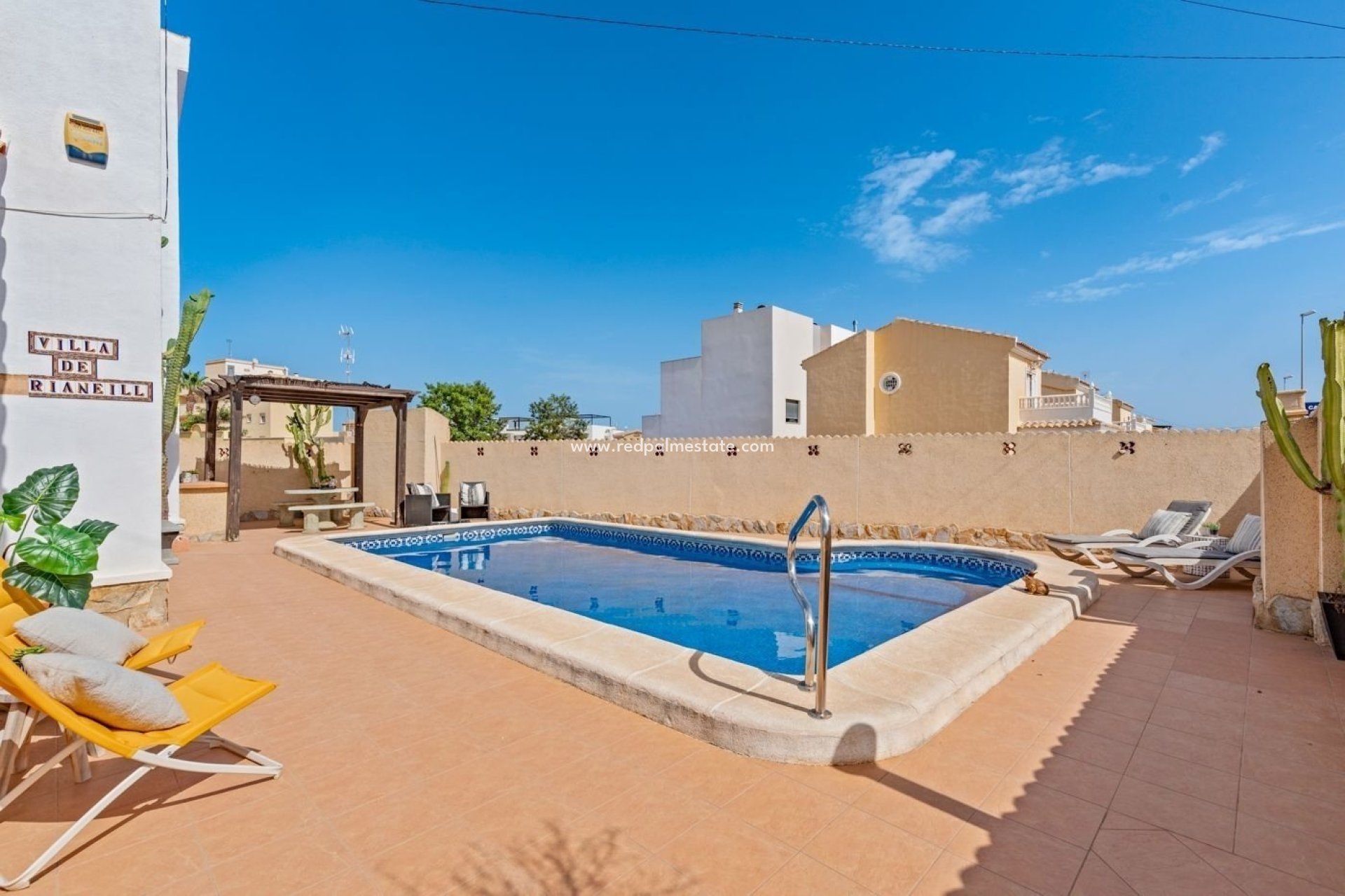 Återförsäljning - Villa -
Orihuela Costa - Lomas de Cabo Roig