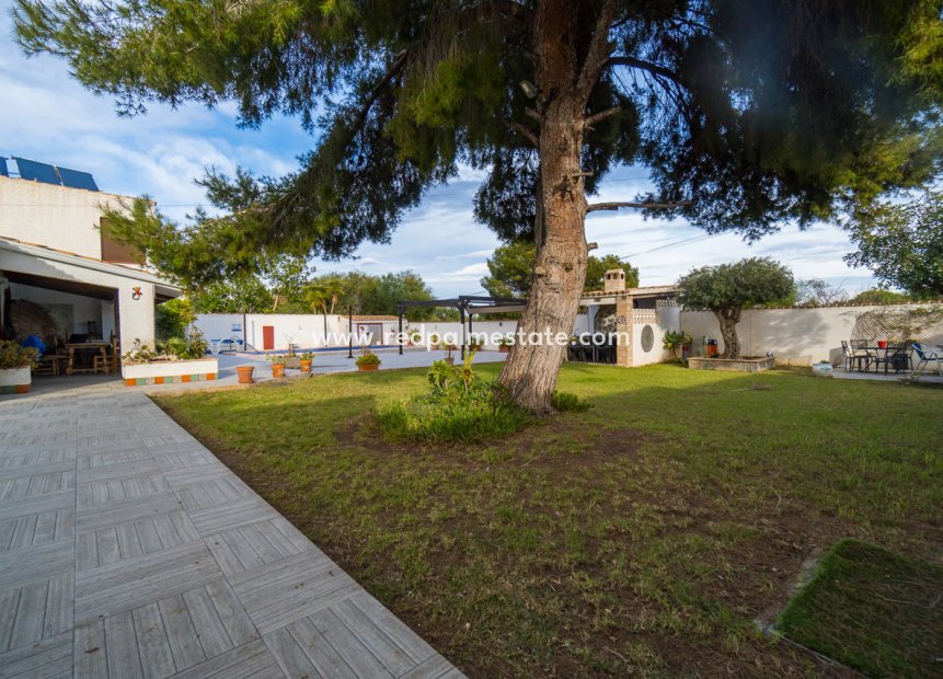 Återförsäljning - Villa -
Orihuela Costa - Lomas de Cabo Roig