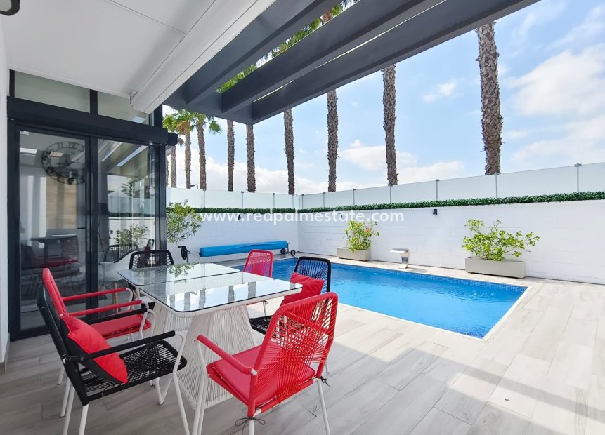 Återförsäljning - Villa -
Orihuela Costa - Lomas de Cabo Roig