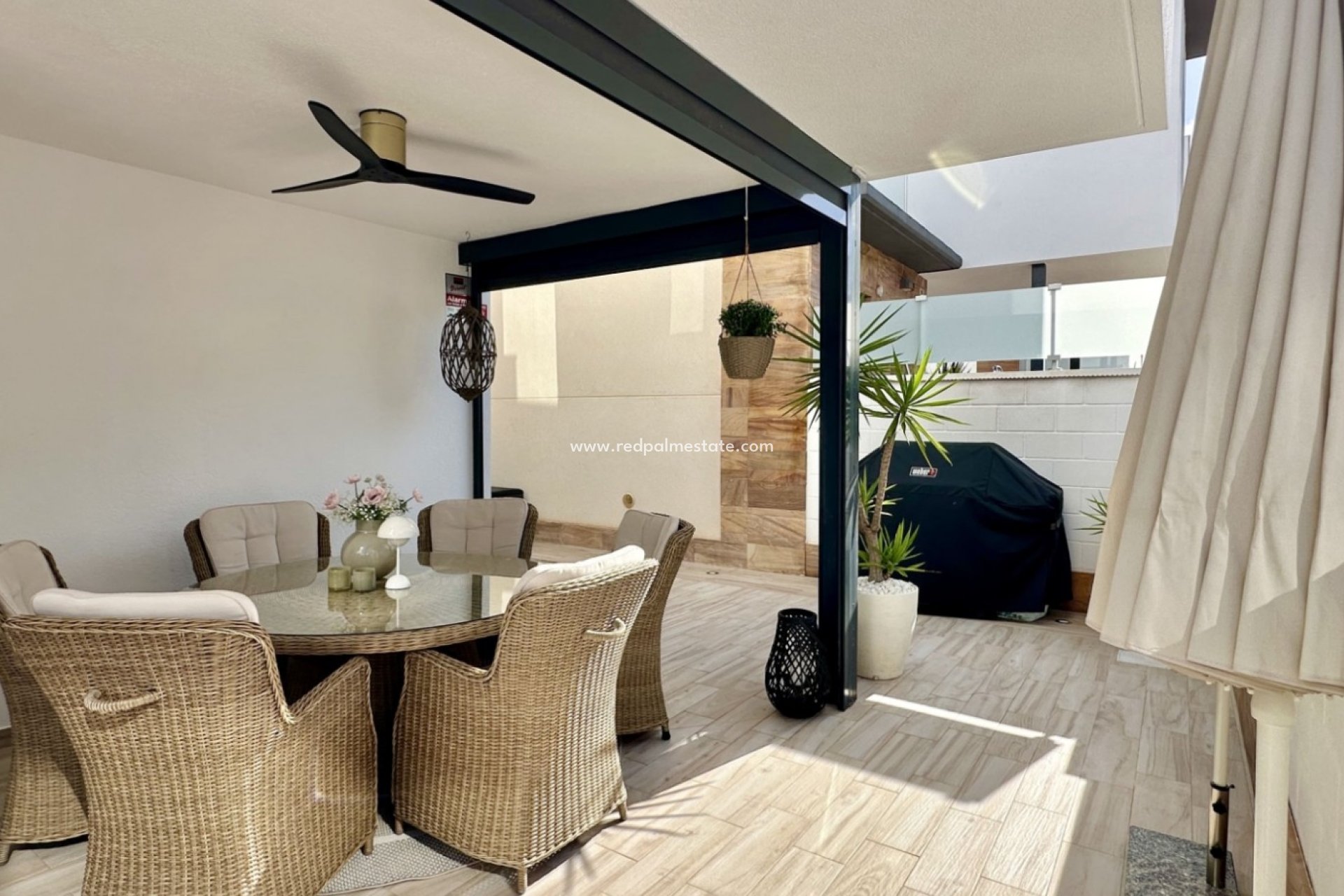 Återförsäljning - Villa -
Orihuela Costa - Lomas de Cabo Roig