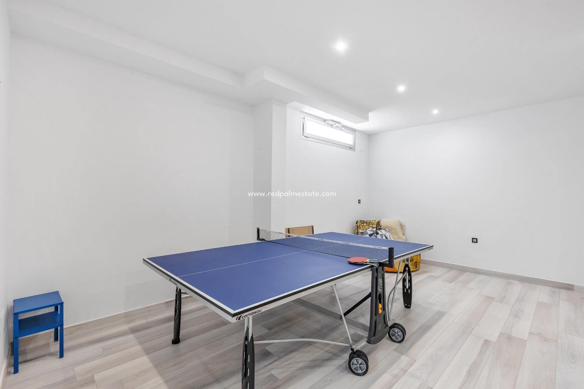 Återförsäljning - Villa -
Orihuela Costa - Lomas de Cabo Roig