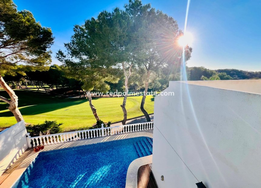 Återförsäljning - Villa -
Orihuela Costa - Lomas De Campoamor-las Ramblas