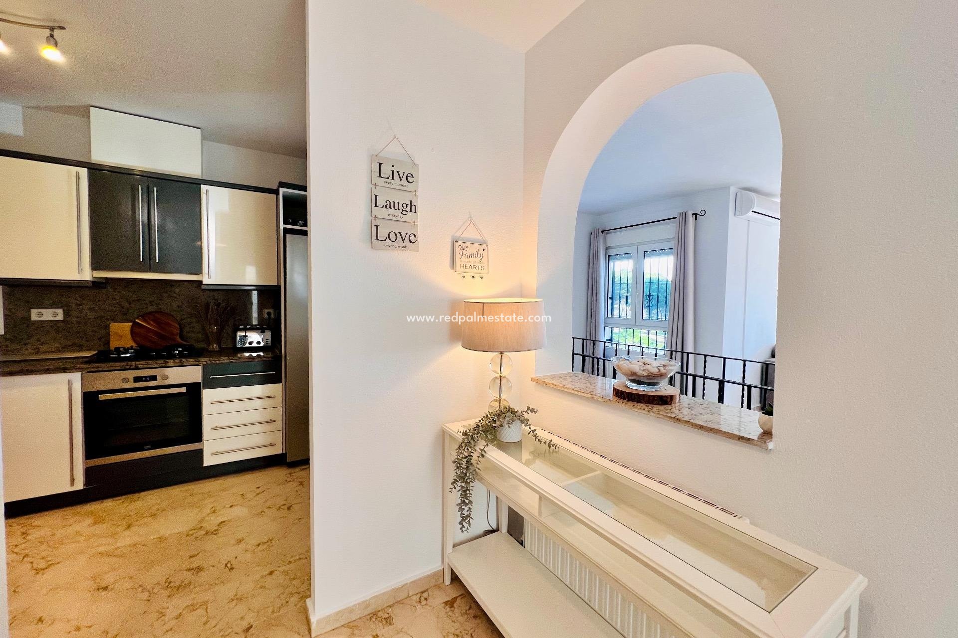 Återförsäljning - Villa -
Orihuela Costa - Lomas De Campoamor-las Ramblas