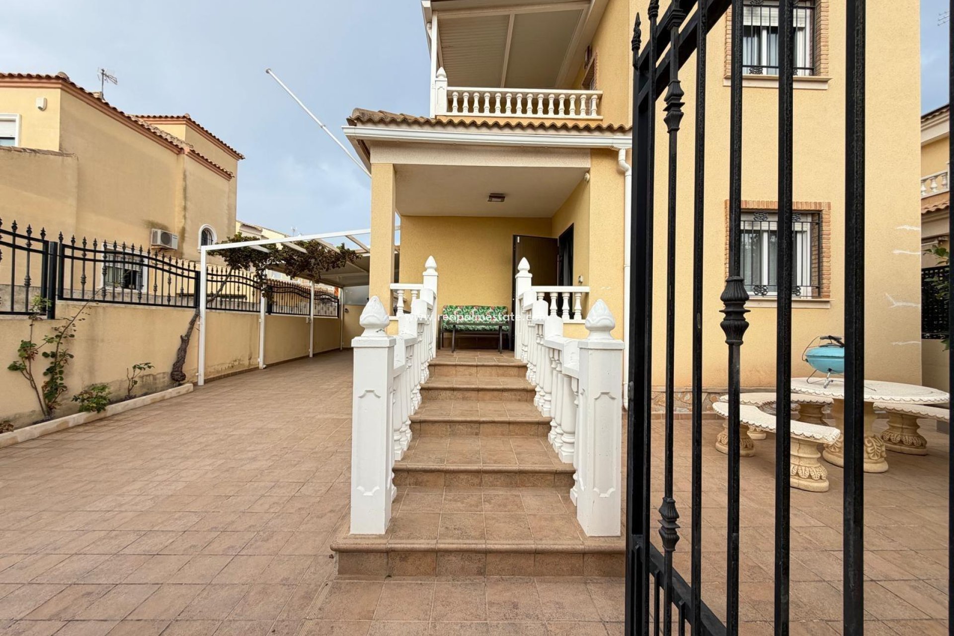 Återförsäljning - Villa -
Orihuela Costa - Lomas De Don Juan