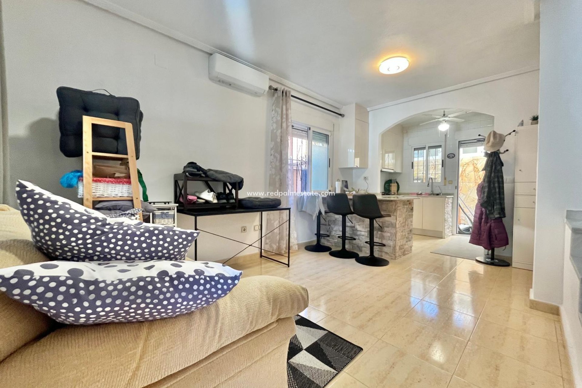 Återförsäljning - Villa -
Orihuela Costa - Los Almendros-la Florida