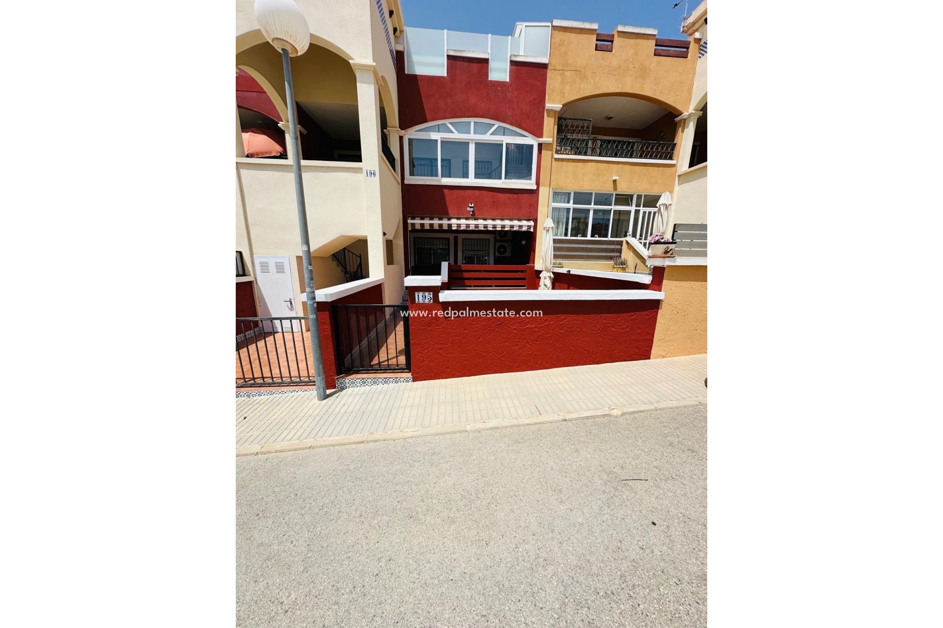 Återförsäljning - Villa -
Orihuela Costa - Los altos