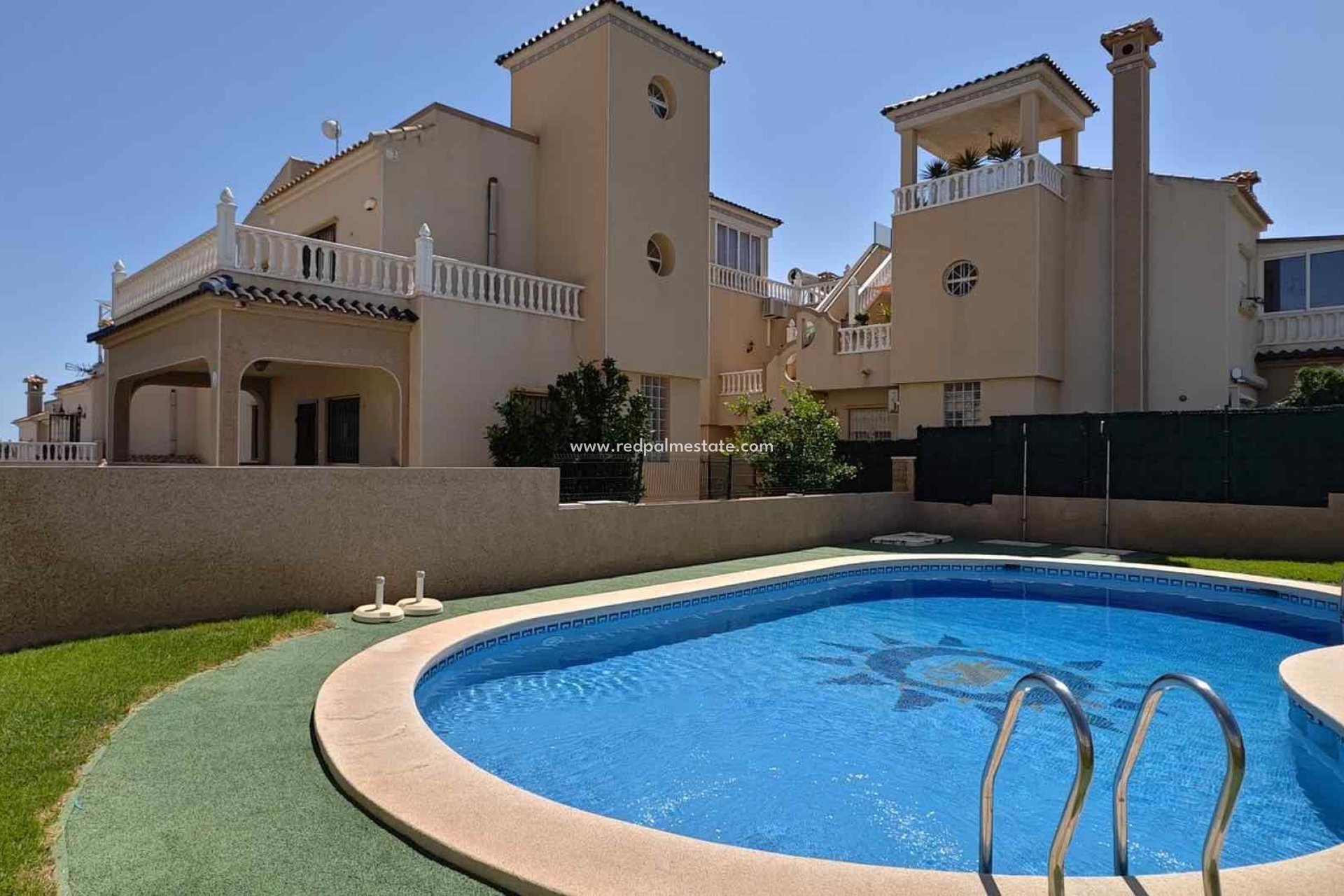 Återförsäljning - Villa -
Orihuela Costa - Los Dolses