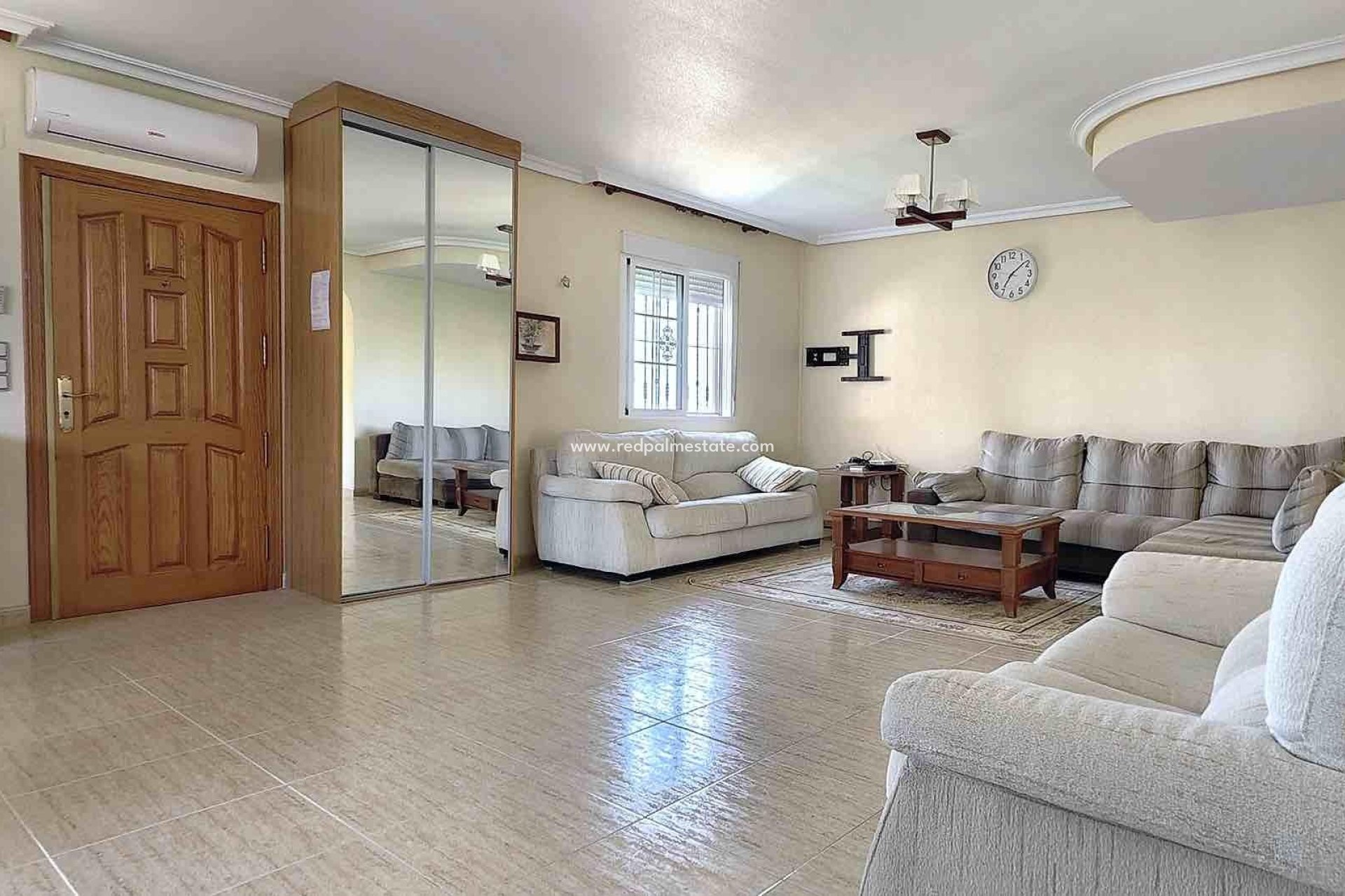 Återförsäljning - Villa -
Orihuela Costa - Los Dolses