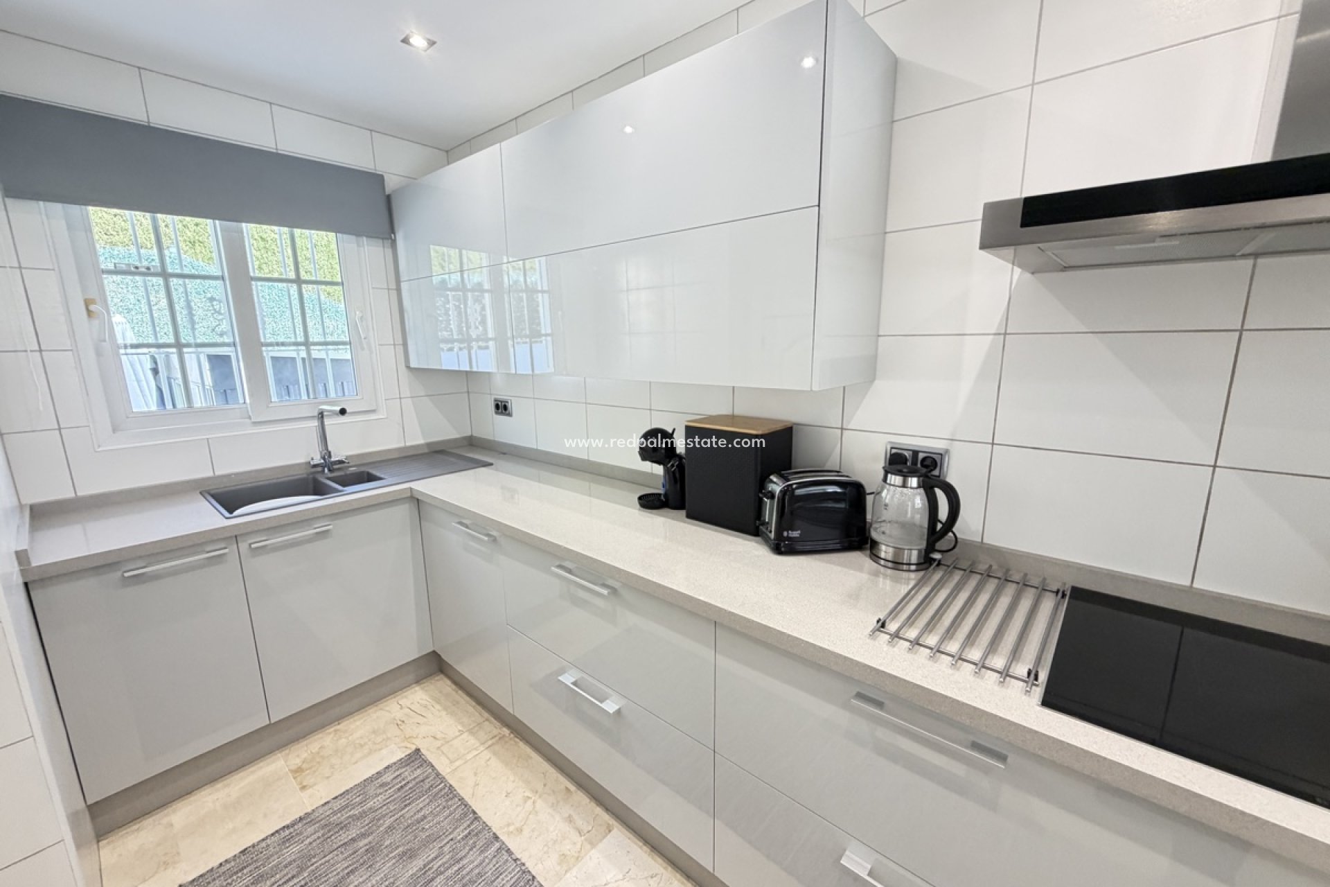 Återförsäljning - Villa -
Orihuela Costa - Los Dolses