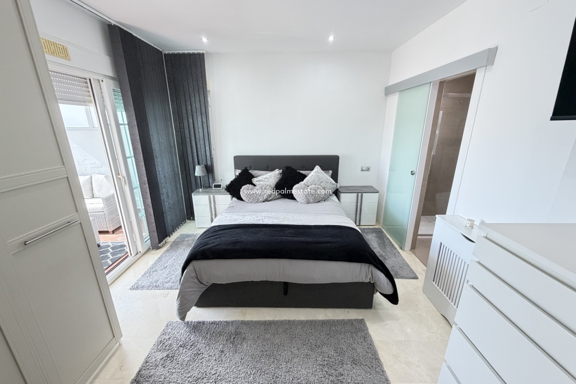 Återförsäljning - Villa -
Orihuela Costa - Los Dolses