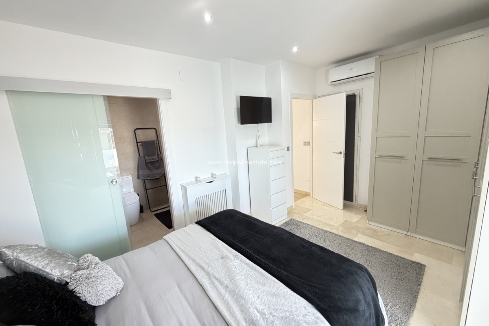 Återförsäljning - Villa -
Orihuela Costa - Los Dolses