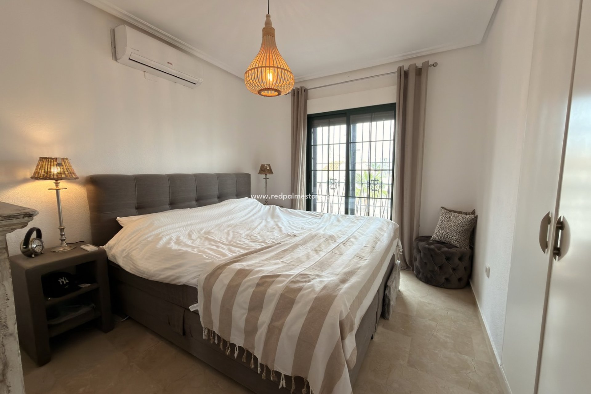 Återförsäljning - Villa -
Orihuela Costa - Los Doses