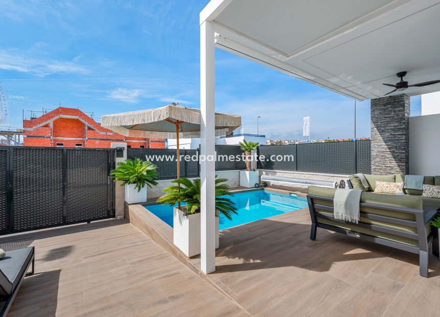 Återförsäljning - Villa -
Orihuela Costa - Orihuela