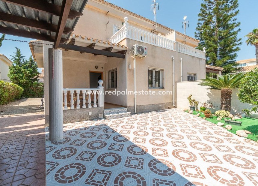 Återförsäljning - Villa -
Orihuela Costa - Playa Flamenca