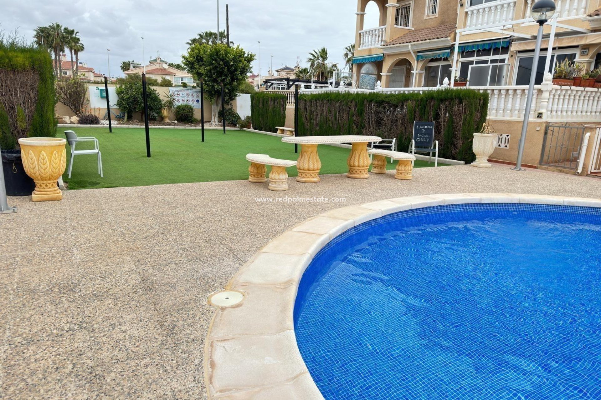 Återförsäljning - Villa -
Orihuela Costa - Playa Flamenca