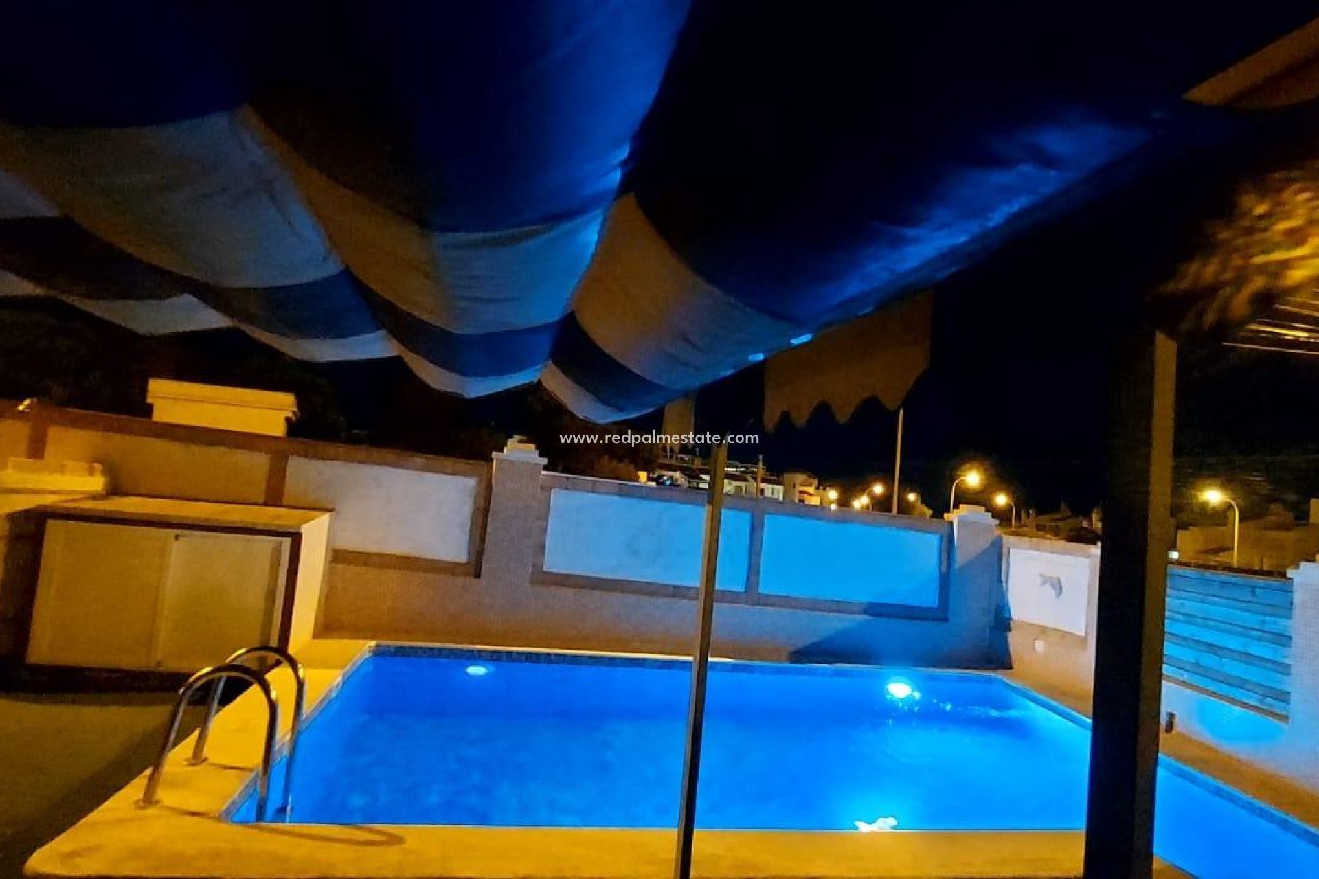 Återförsäljning - Villa -
Orihuela Costa - Playa Flamenca