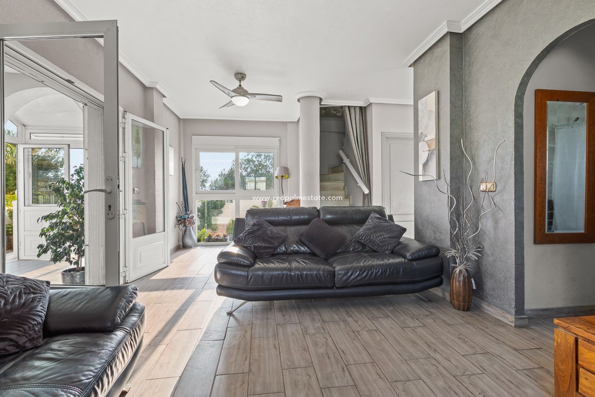 Återförsäljning - Villa -
Orihuela Costa - Playa Flamenca