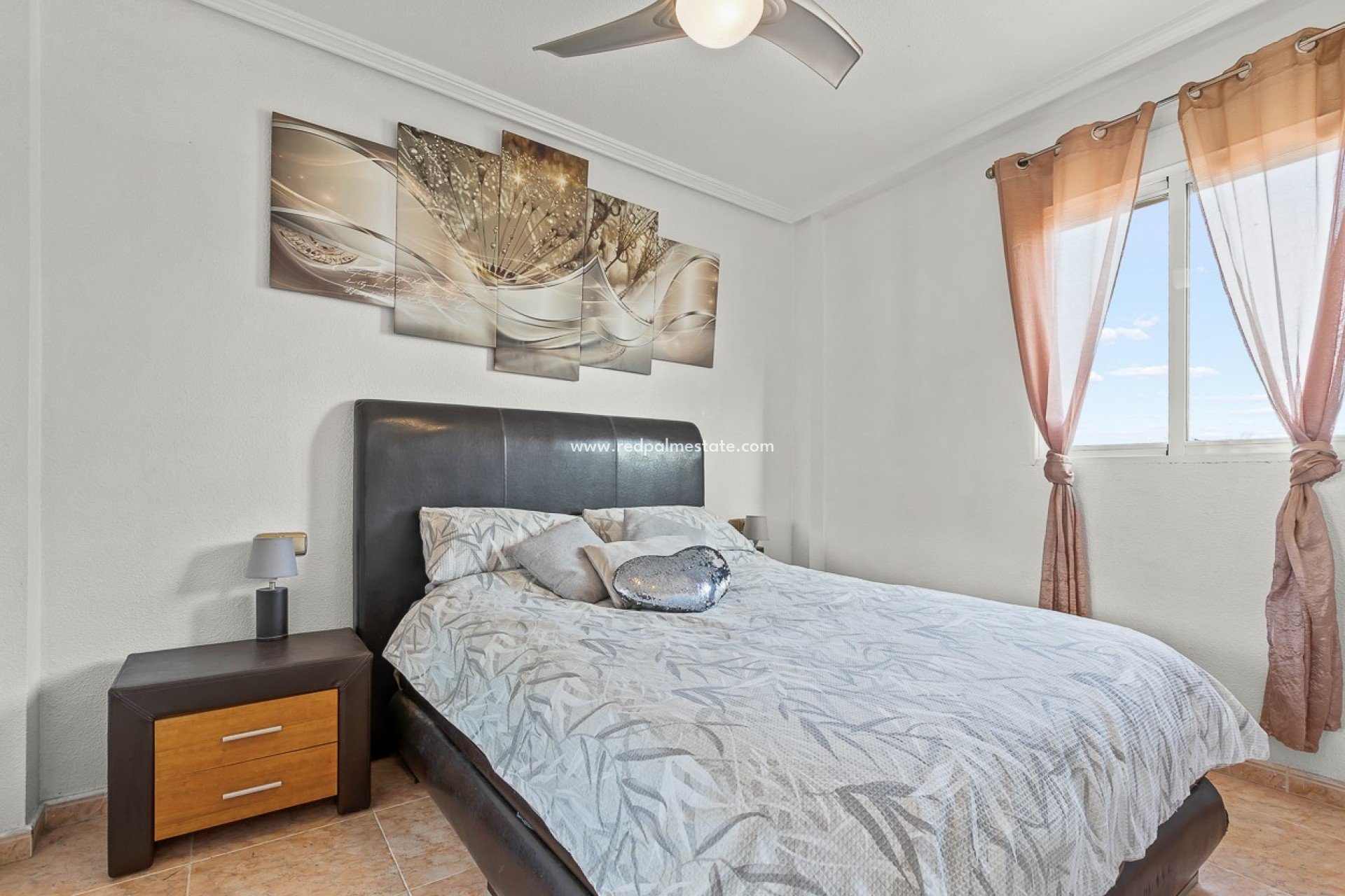 Återförsäljning - Villa -
Orihuela Costa - Playa Flamenca