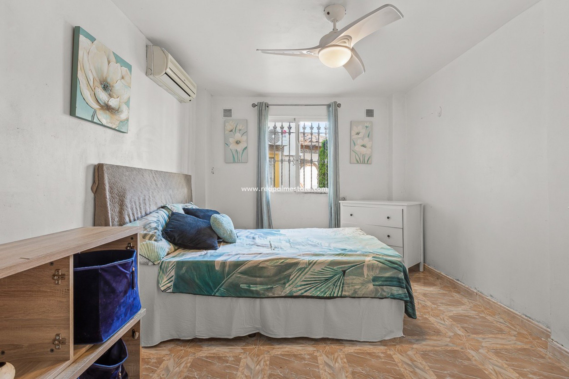 Återförsäljning - Villa -
Orihuela Costa - Playa Flamenca