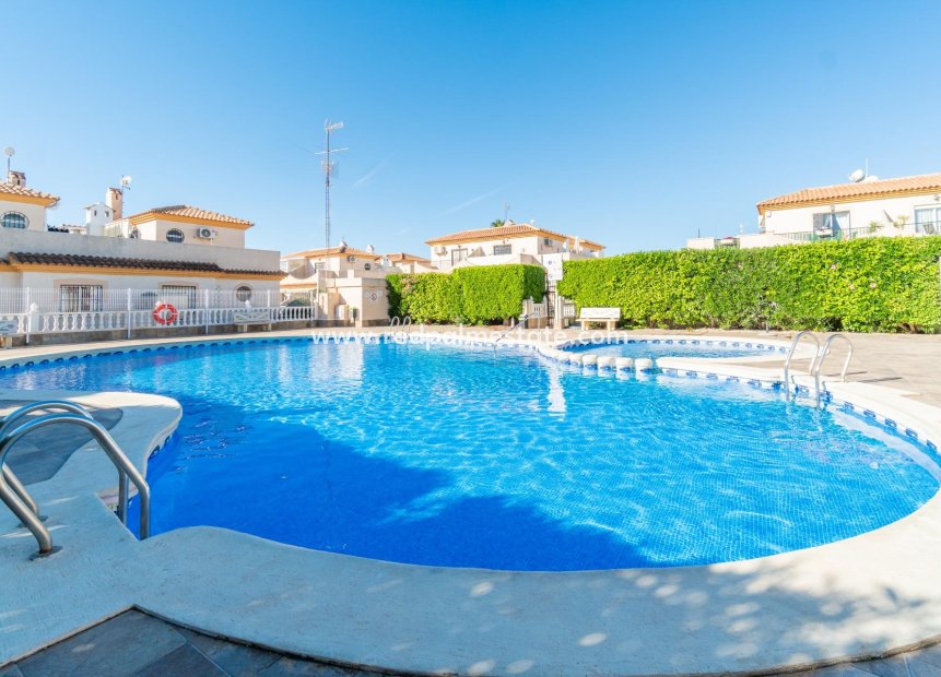 Återförsäljning - Villa -
Orihuela Costa - Playa Flamenca