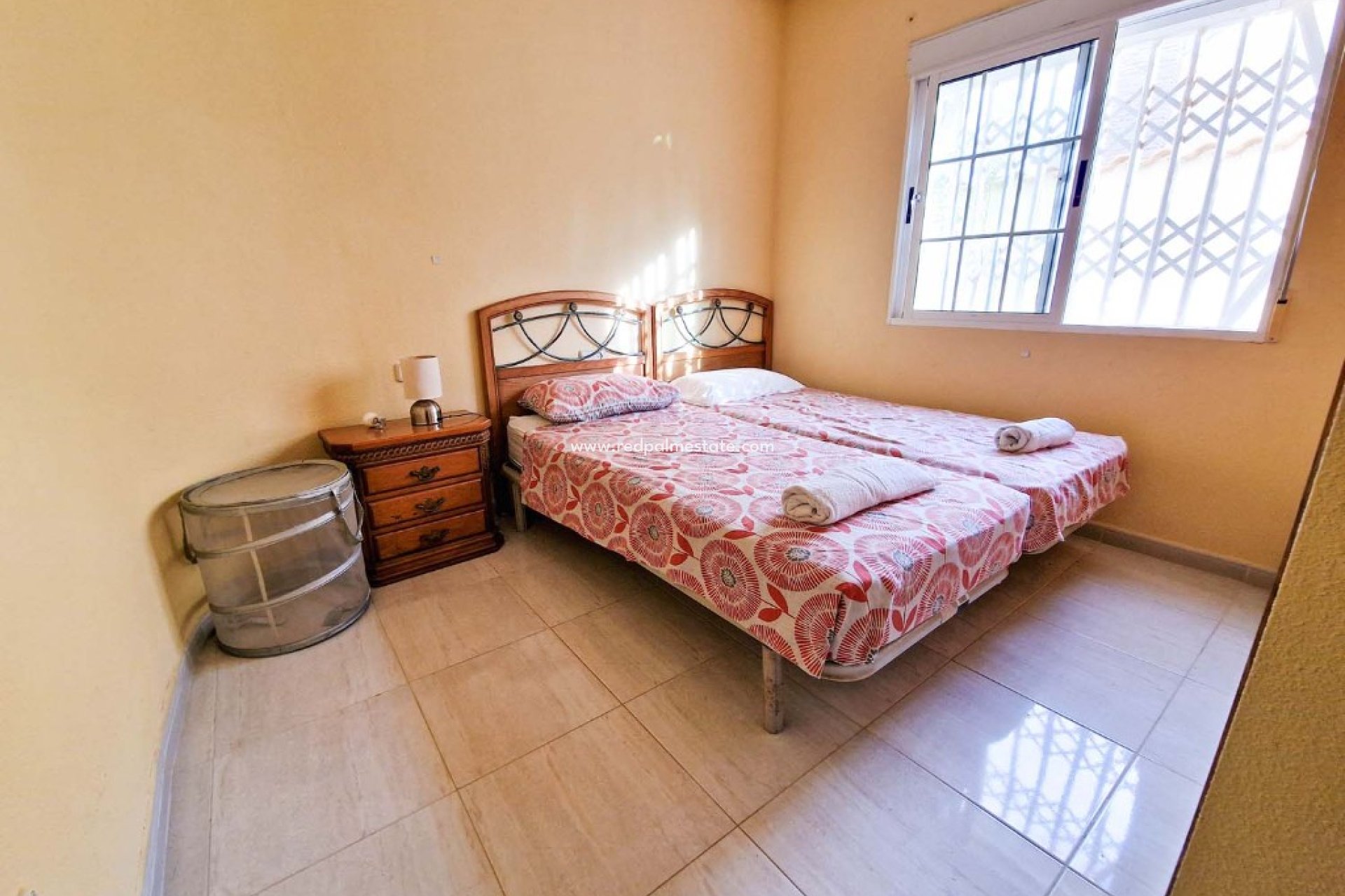 Återförsäljning - Villa -
Orihuela Costa - Playa Flamenca