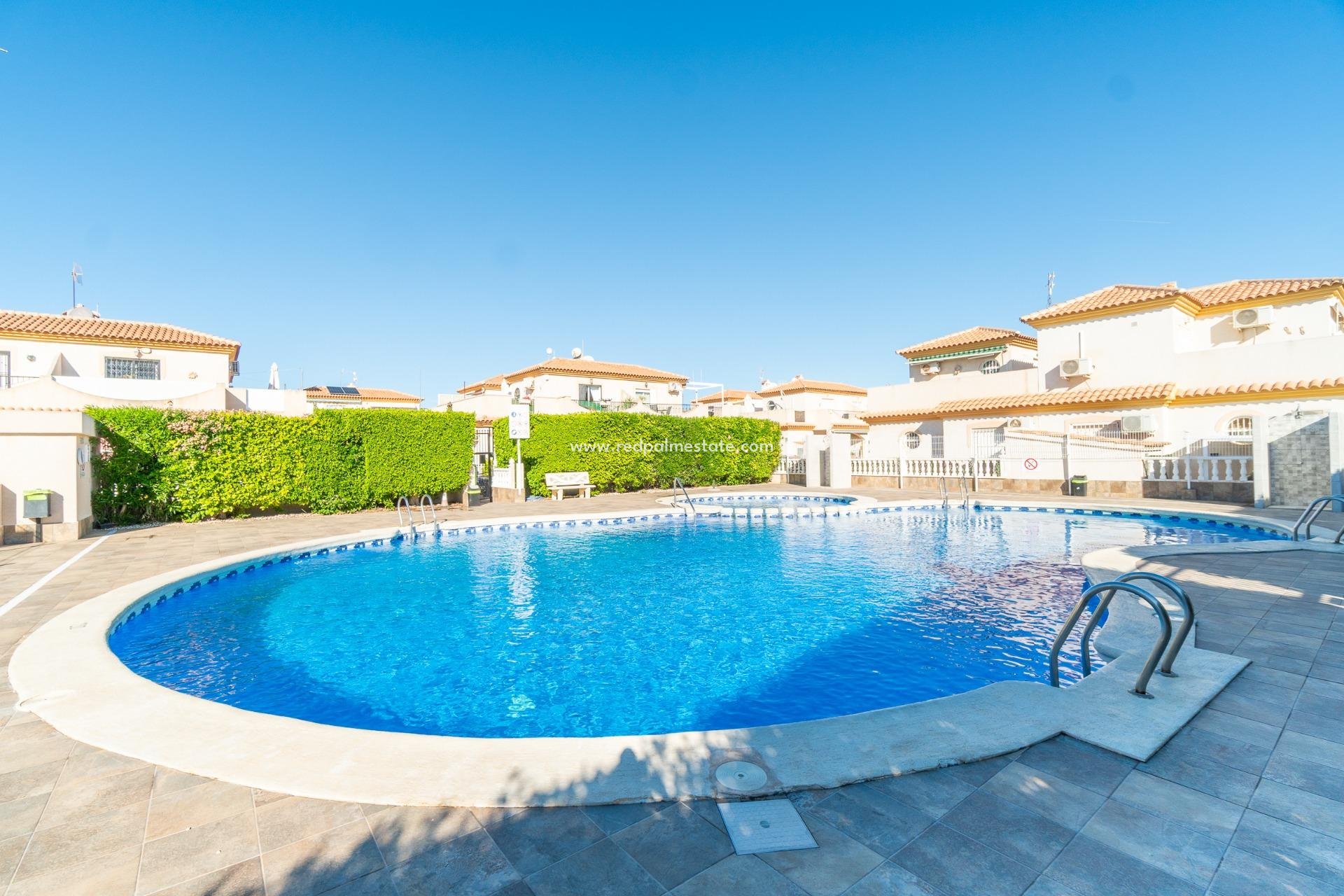 Återförsäljning - Villa -
Orihuela Costa - Playa Flamenca