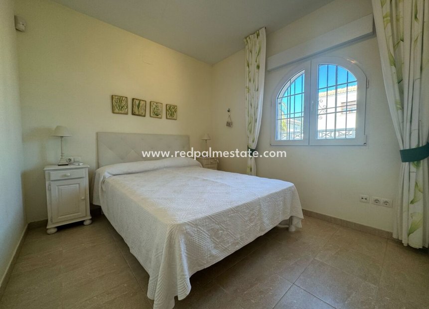 Återförsäljning - Villa -
Orihuela Costa - Playa Flamenca