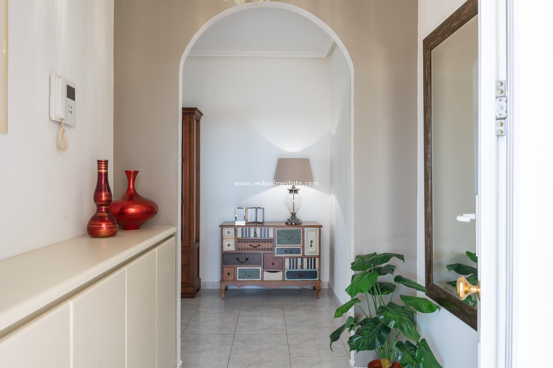 Återförsäljning - Villa -
Orihuela Costa - Playa Flamenca