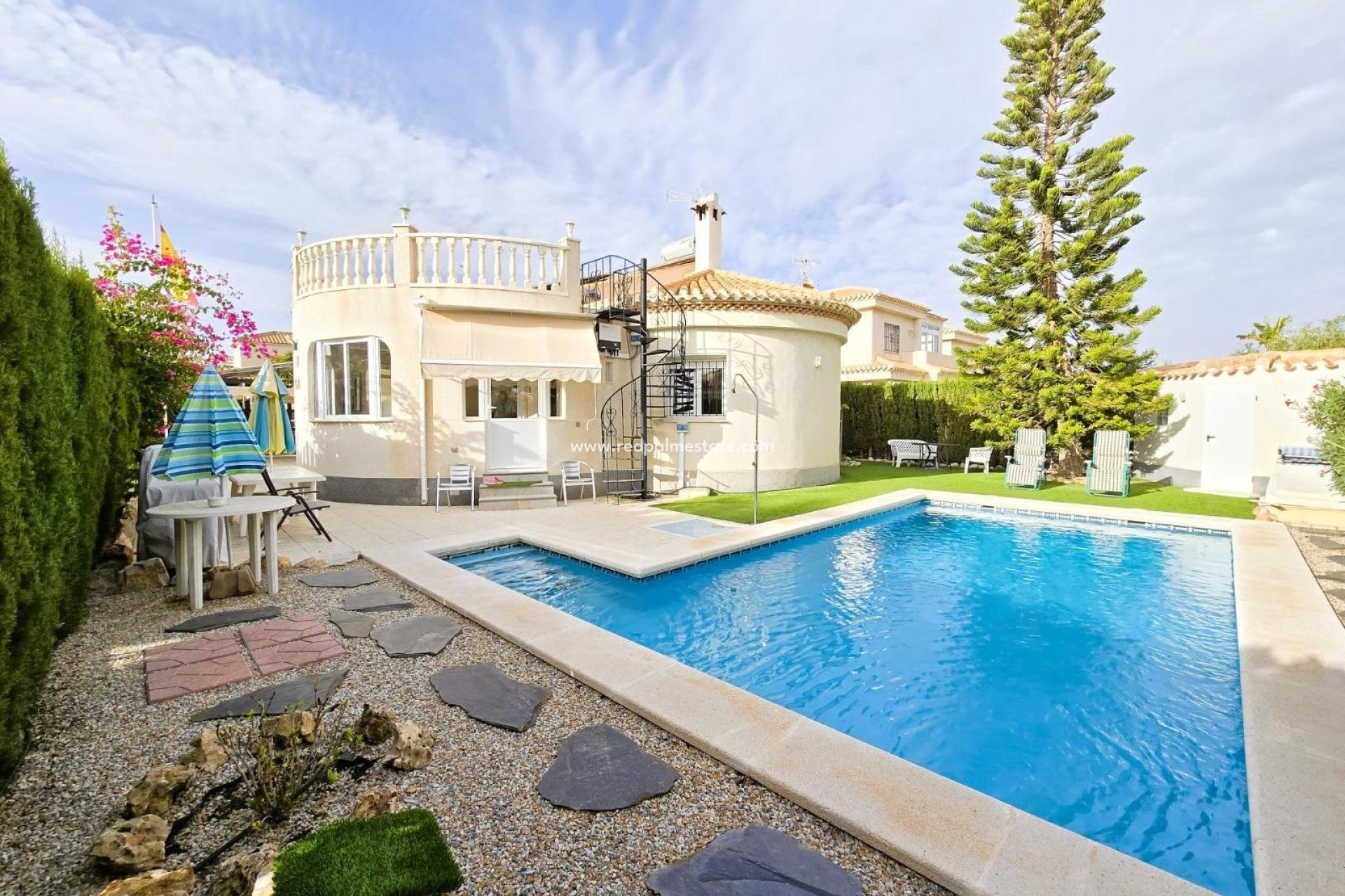 Återförsäljning - Villa -
Orihuela Costa - Playa Flamenca