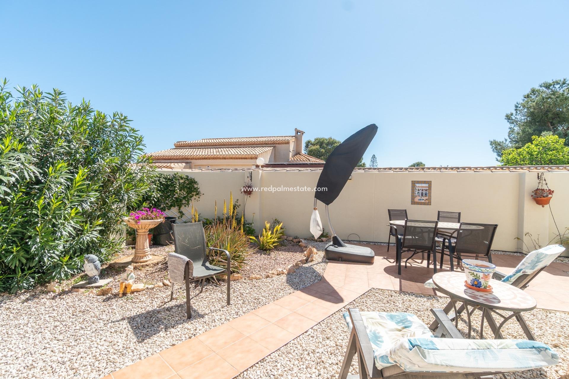 Återförsäljning - Villa -
Orihuela Costa - Playa Flamenca