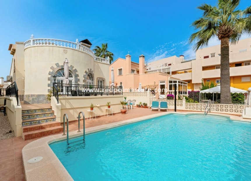 Återförsäljning - Villa -
Orihuela Costa - Playa Flamenca