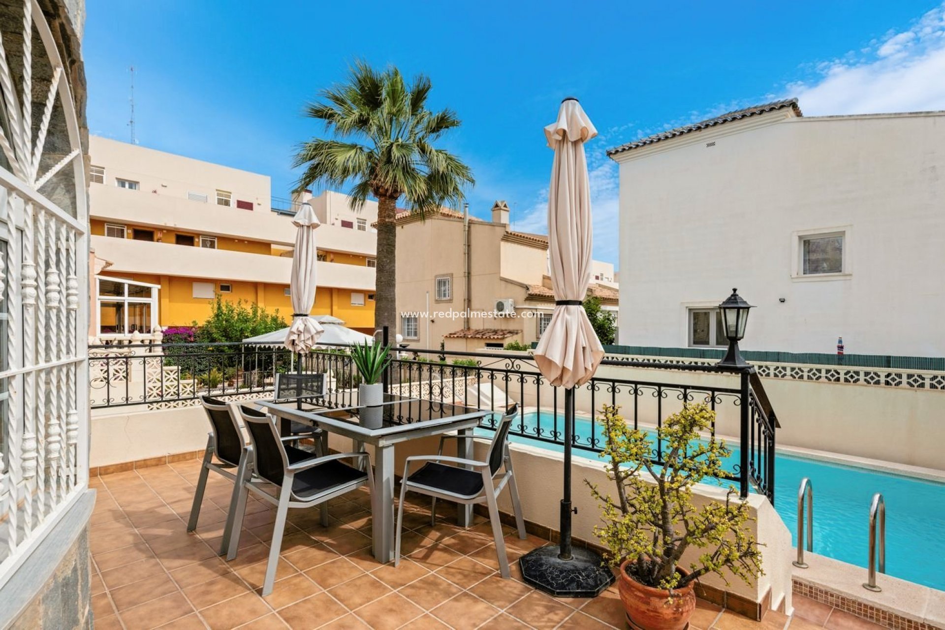 Återförsäljning - Villa -
Orihuela Costa - Playa Flamenca