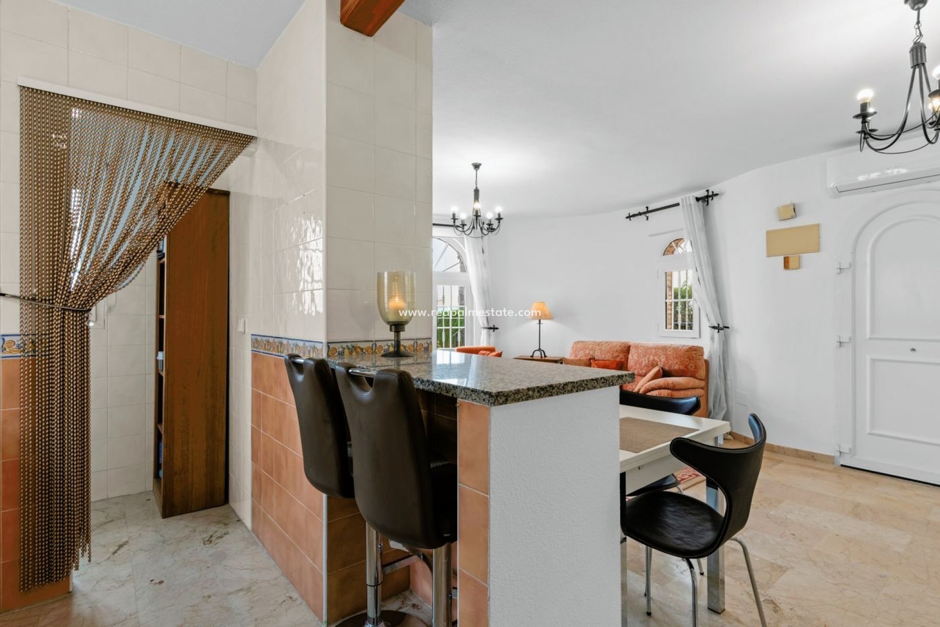 Återförsäljning - Villa -
Orihuela Costa - Playa Flamenca