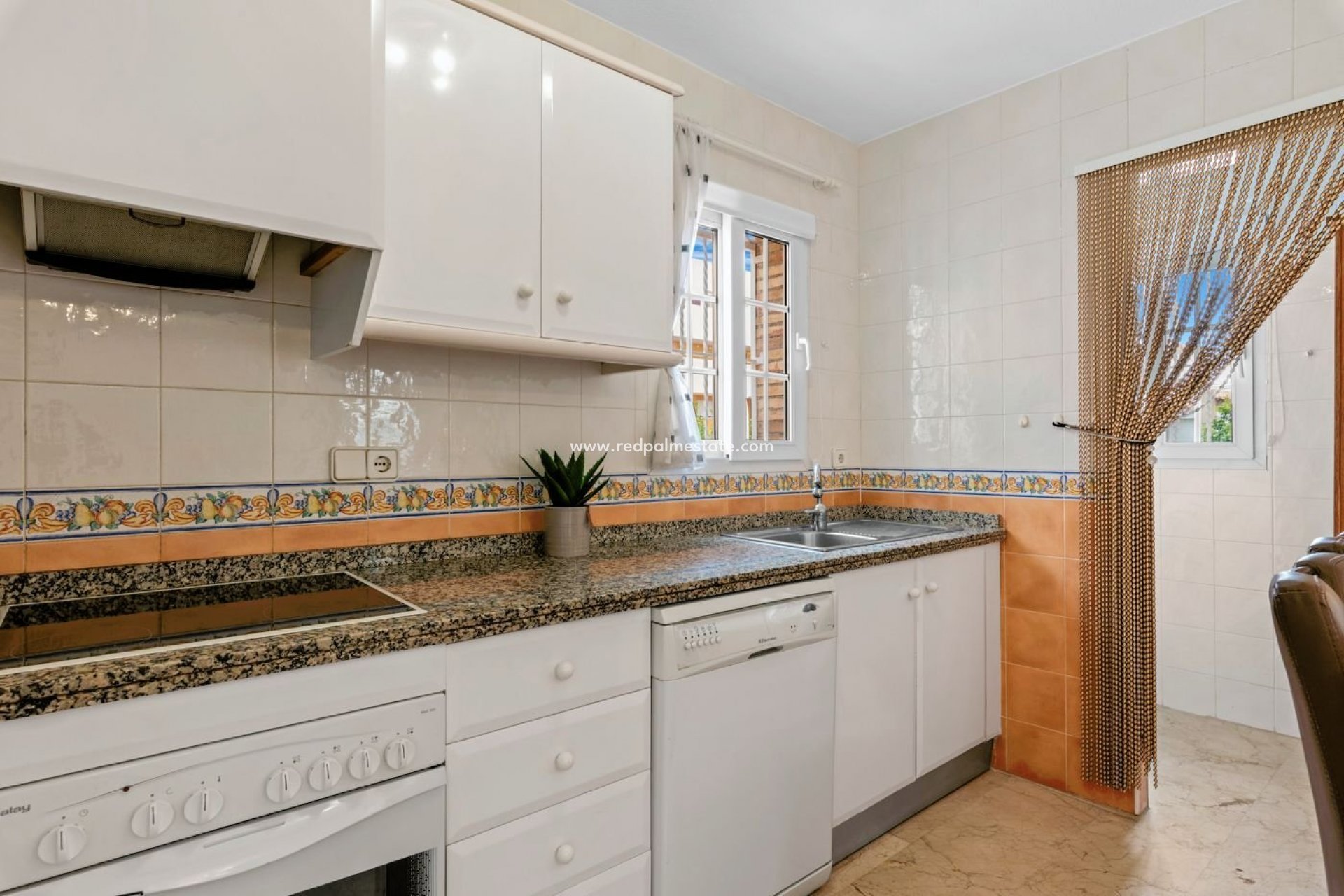 Återförsäljning - Villa -
Orihuela Costa - Playa Flamenca