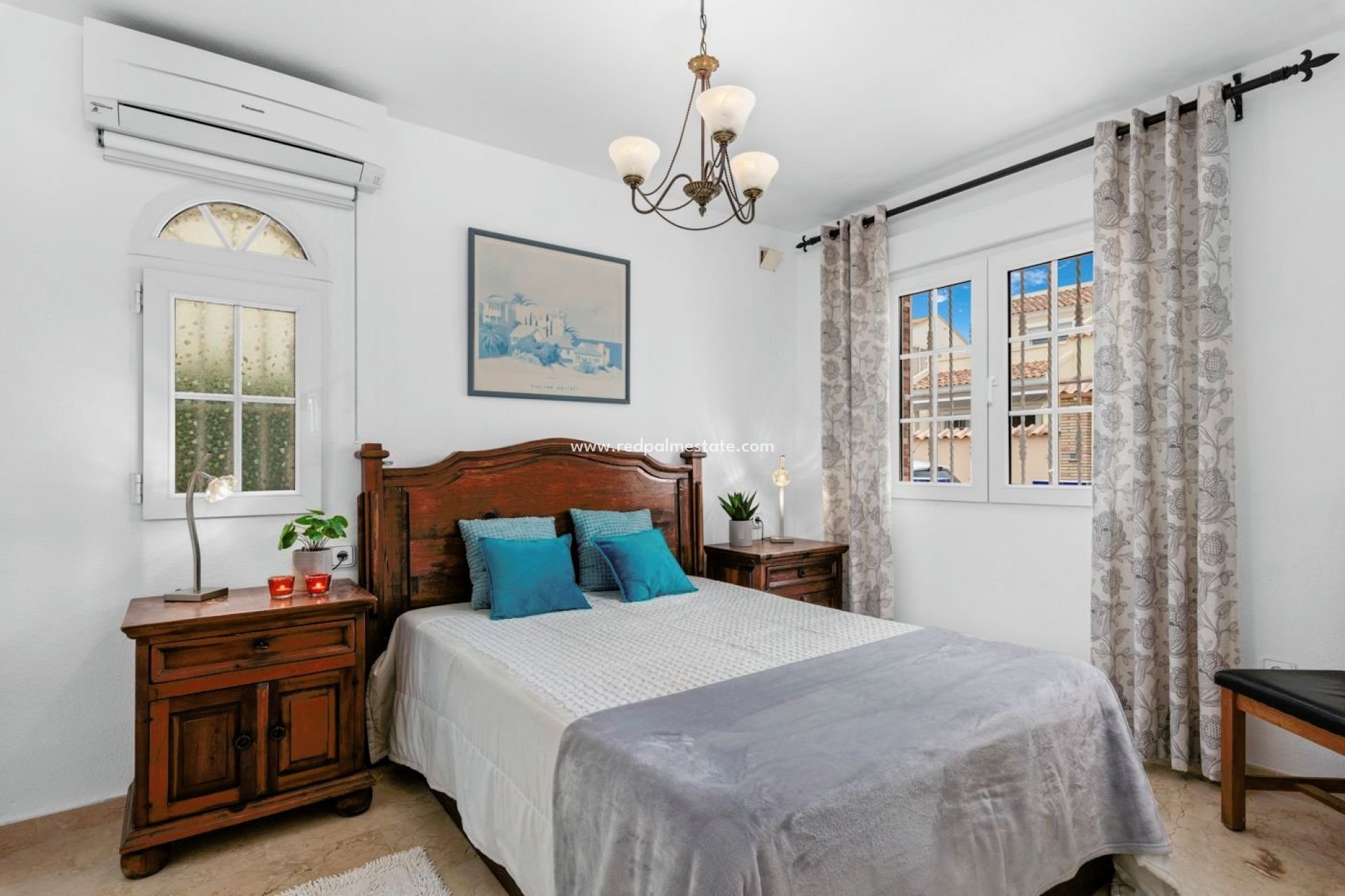 Återförsäljning - Villa -
Orihuela Costa - Playa Flamenca