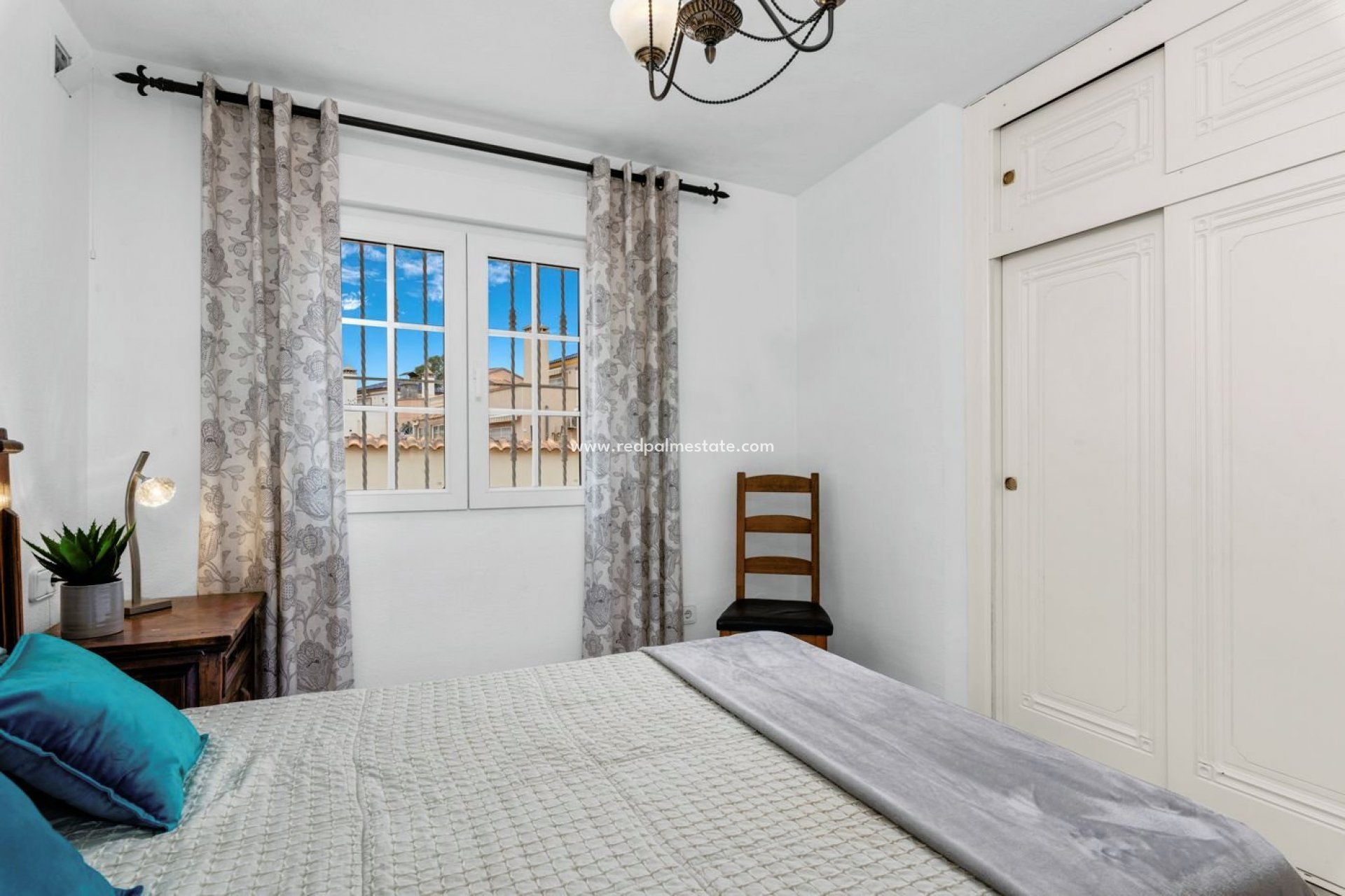 Återförsäljning - Villa -
Orihuela Costa - Playa Flamenca