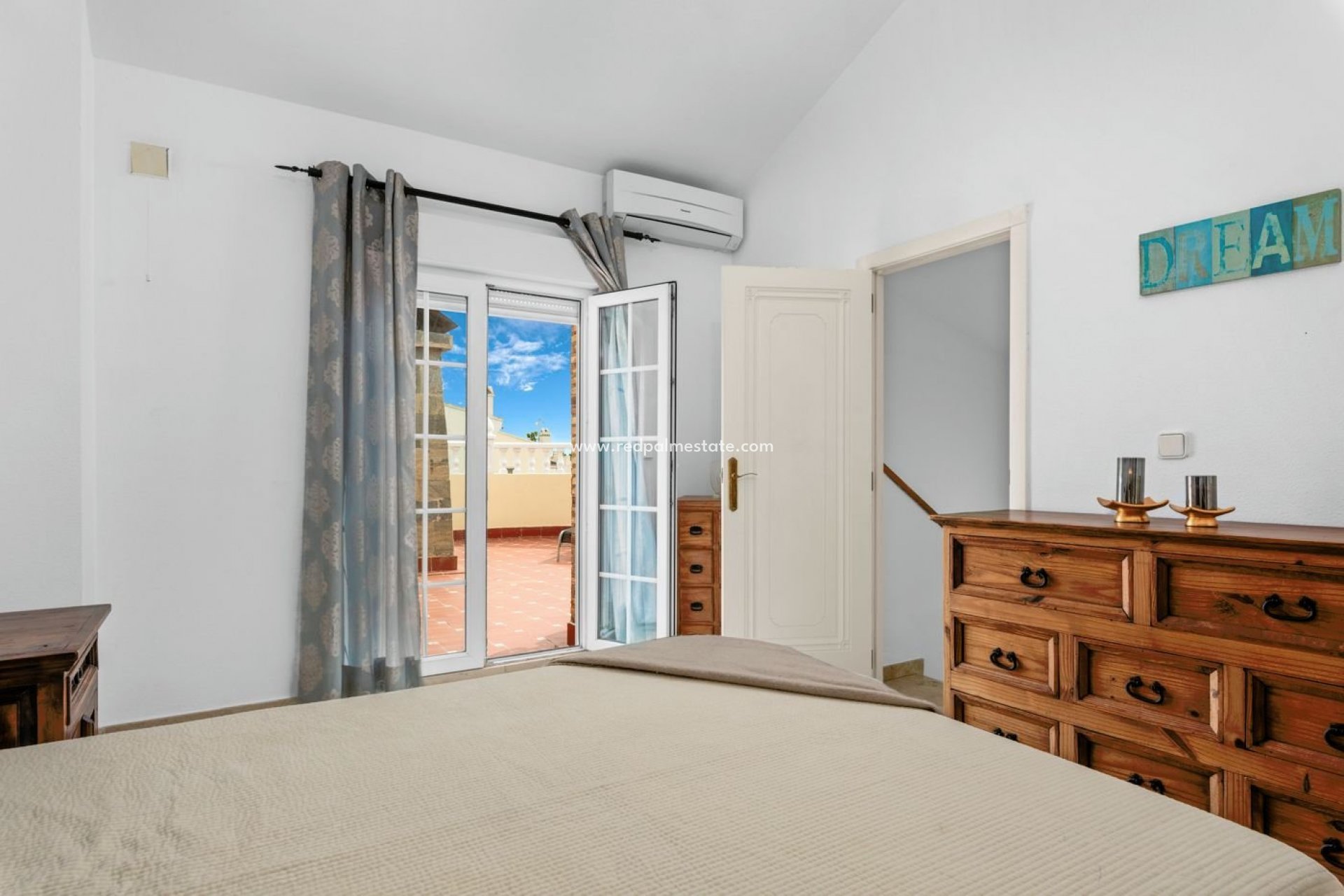 Återförsäljning - Villa -
Orihuela Costa - Playa Flamenca